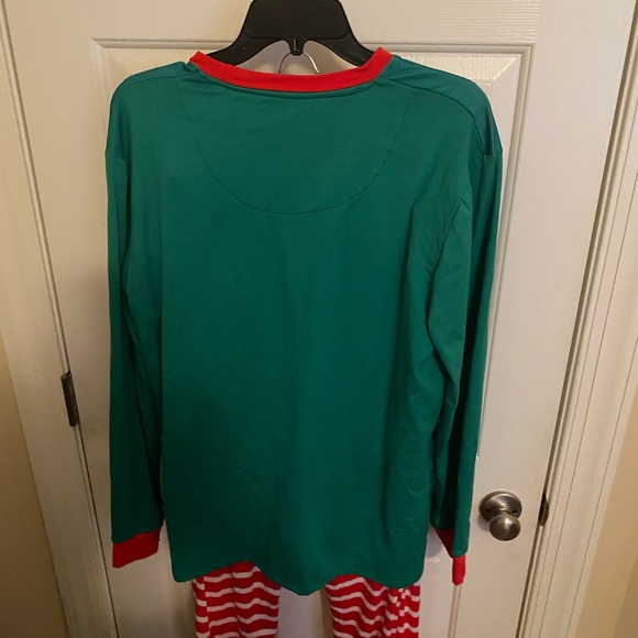 Christmas Family Matching Red Holiday Pajama PJ Sets Pajamarama Dad Elf Medium - Picture 2 of 6